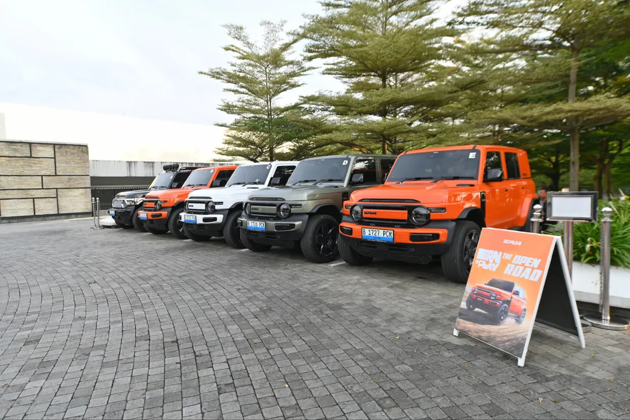 Booth resmi iCAR — coba unitnya langsung